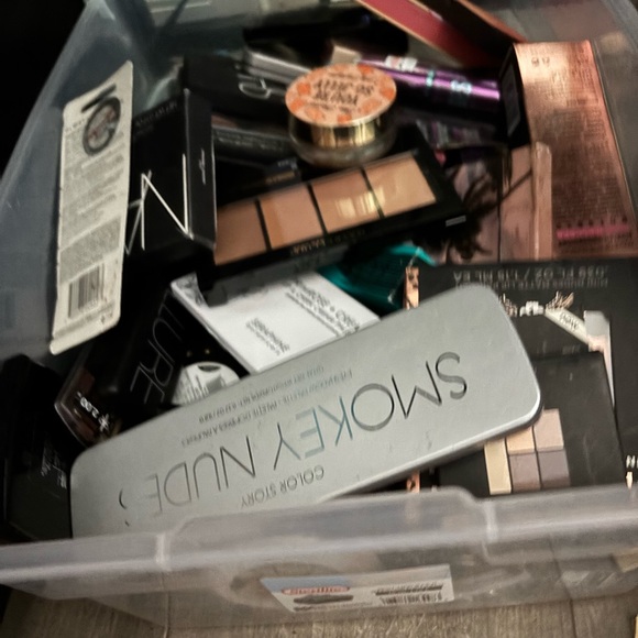 Makeup Collection - Picture 2 of 4